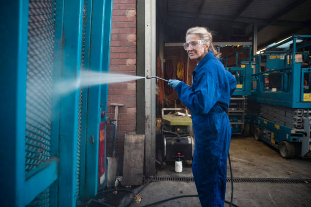 Why Choose Our Certified Pressure Washing Experts for Your Project Needs in Blythe, CA?